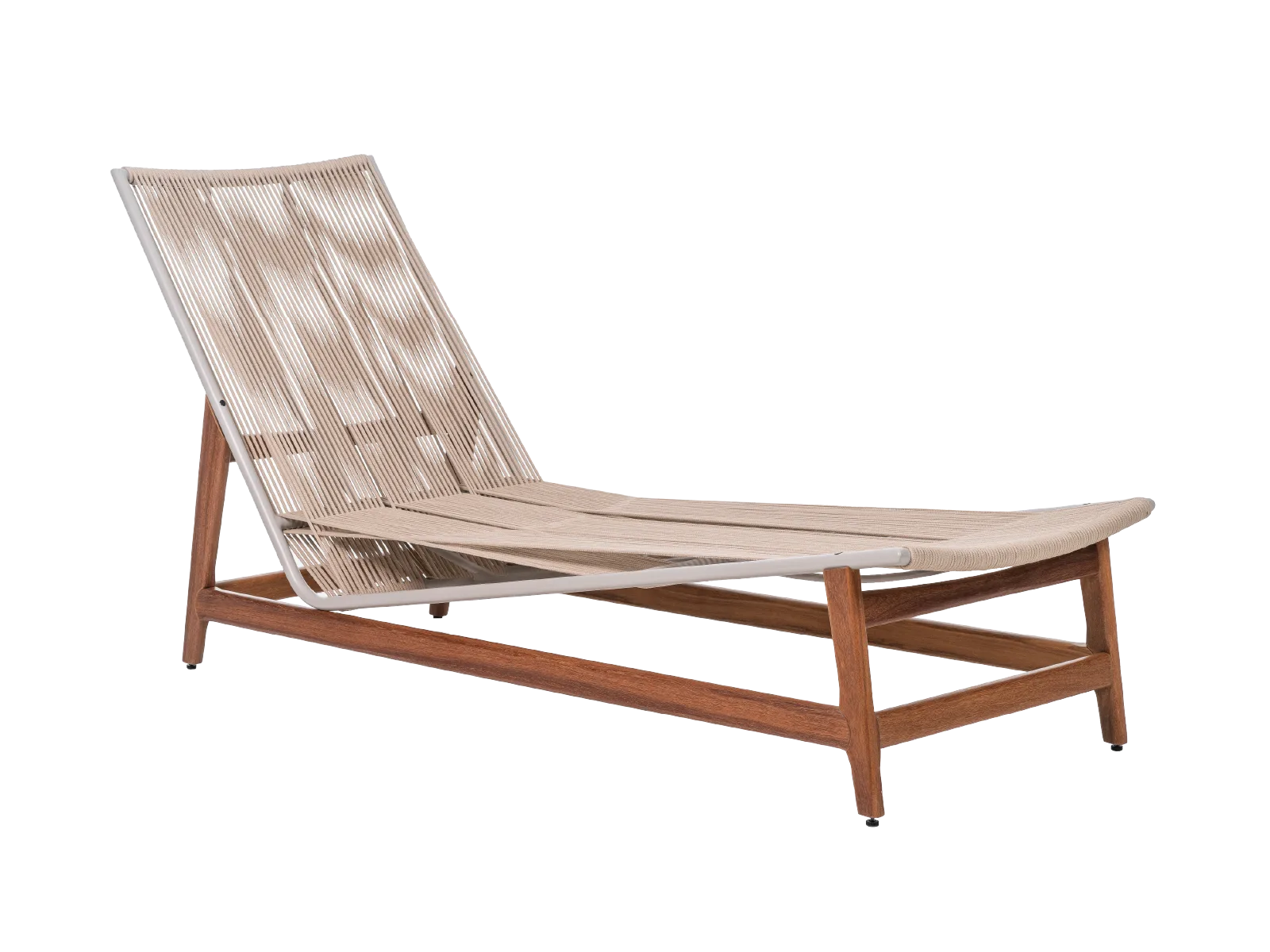 Espreguiçadeira Turim A coleção Turim vem em uma gama variada de acabamentos, cores e funções. Sua inspiração, Torino é uma grande capital cultural da Itália e um local profundamente imponente e contemporâneo. A coleção é composta de sofá, poltrona, cadeira, espreguiçadeira e banqueta.