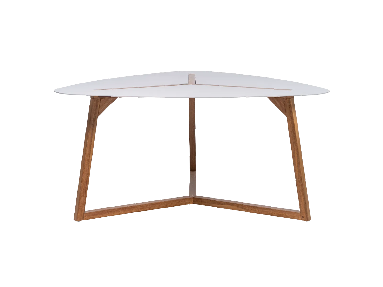 Mesa Almond Com uma forma inusitada, a mesa Almond oferece até seis lugares em uma configuração de alto design. Elaborada em alumínio e madeira, a peça traz uma combinação elegante entre alta resistência e contemporaneidade.